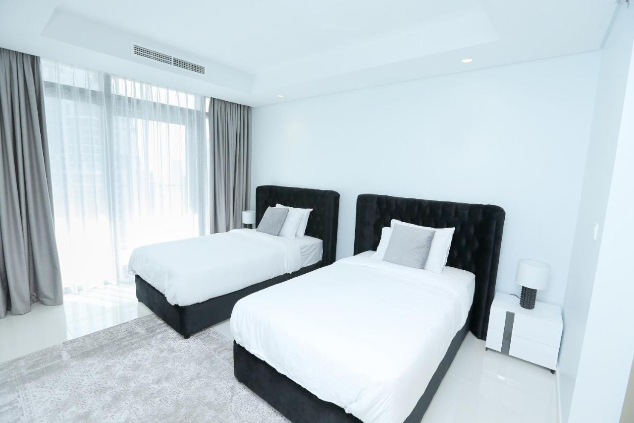 Paramount Midtown -Stunning 2 Bedroom Apt With Burj-Khalifa View ดูไบ ภายนอก รูปภาพ